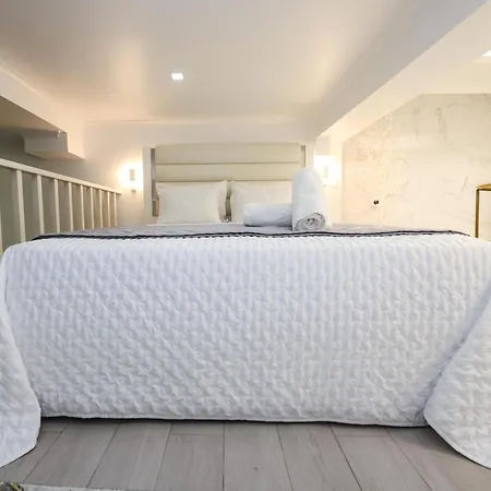 Appartamento Dina House *