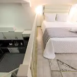 Dina House *
