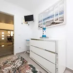 Dina House Apartamento