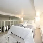 Dina House