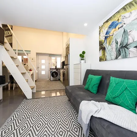 Dina House