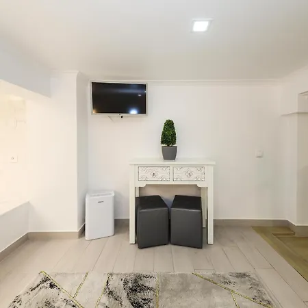Dina House Apartment *