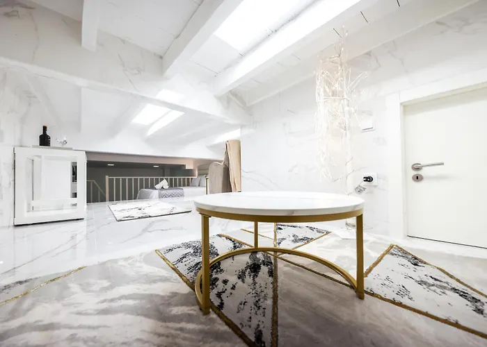 Appartement Dina House *