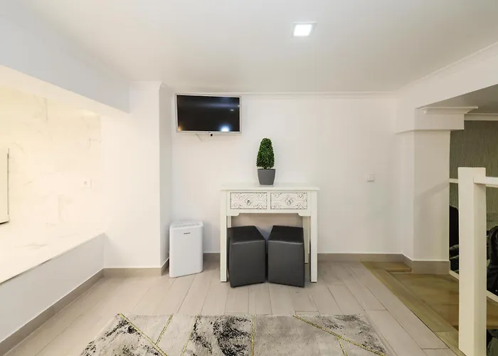 Dina House Appartement *