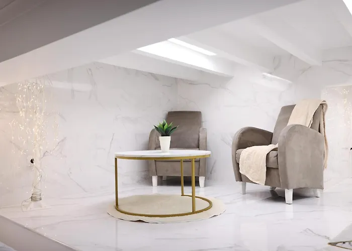 Appartement Dina House *